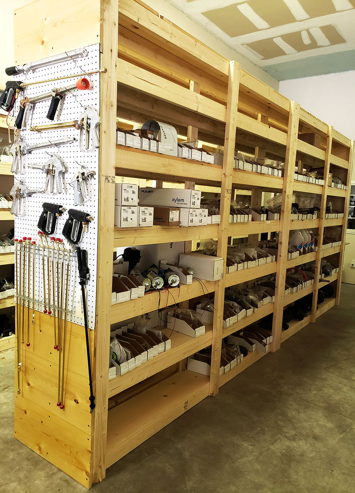 Chemical Containers Clewiston store - spray wands display end cap